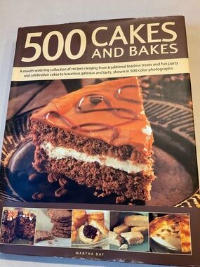 500 Cakes and Bakes Cookbook